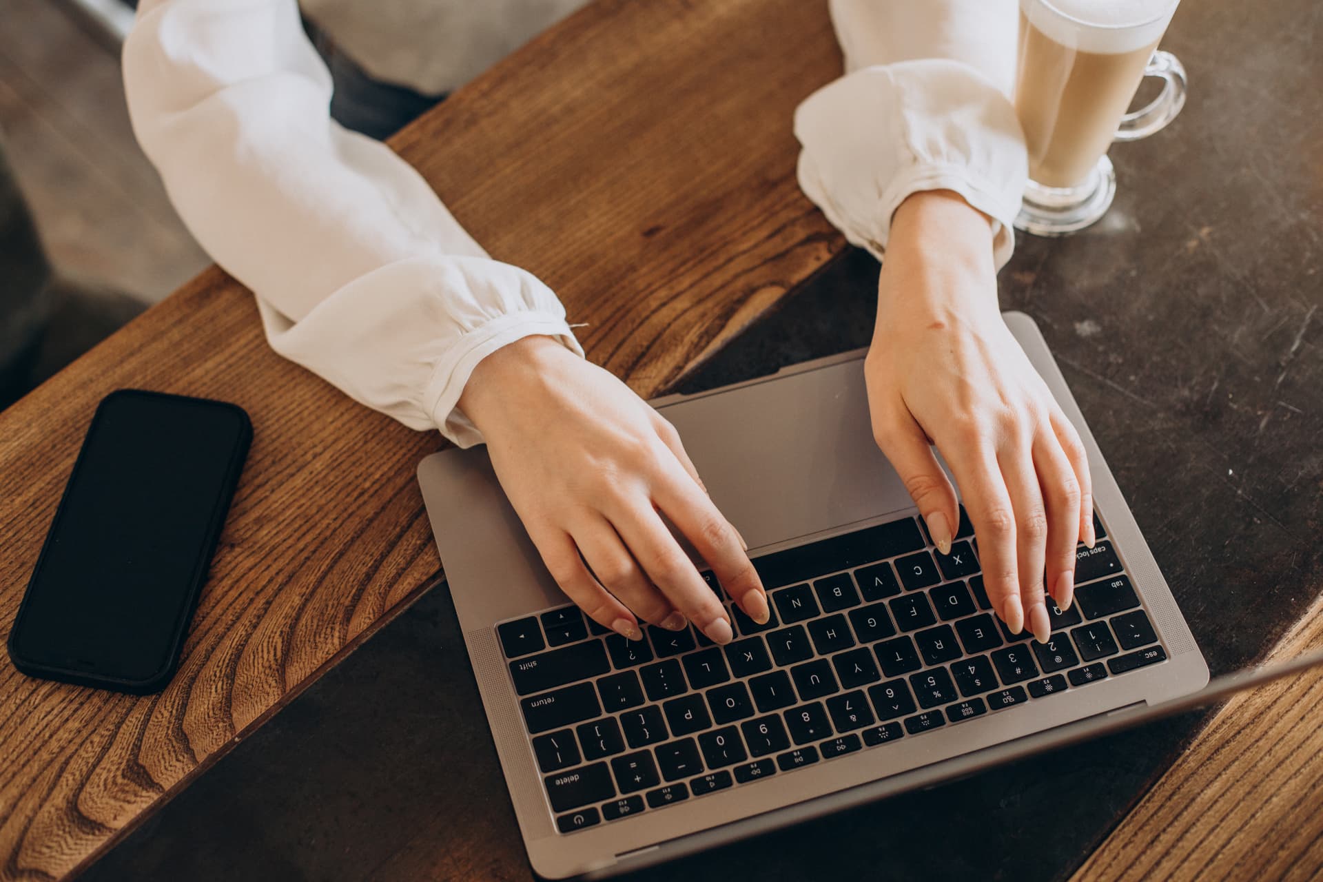 Shopify Migration Guide: How to Replatform Without Losing SEO or Sales