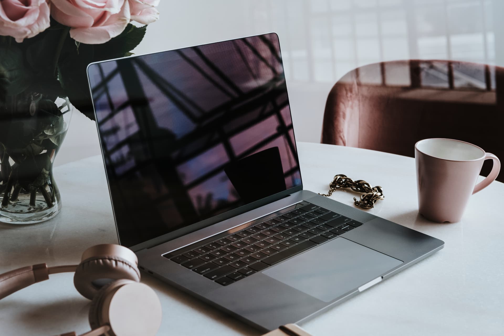 The Shopify Tech Stack: Which Apps and Integrations Do Growing Brands Actually Need?
